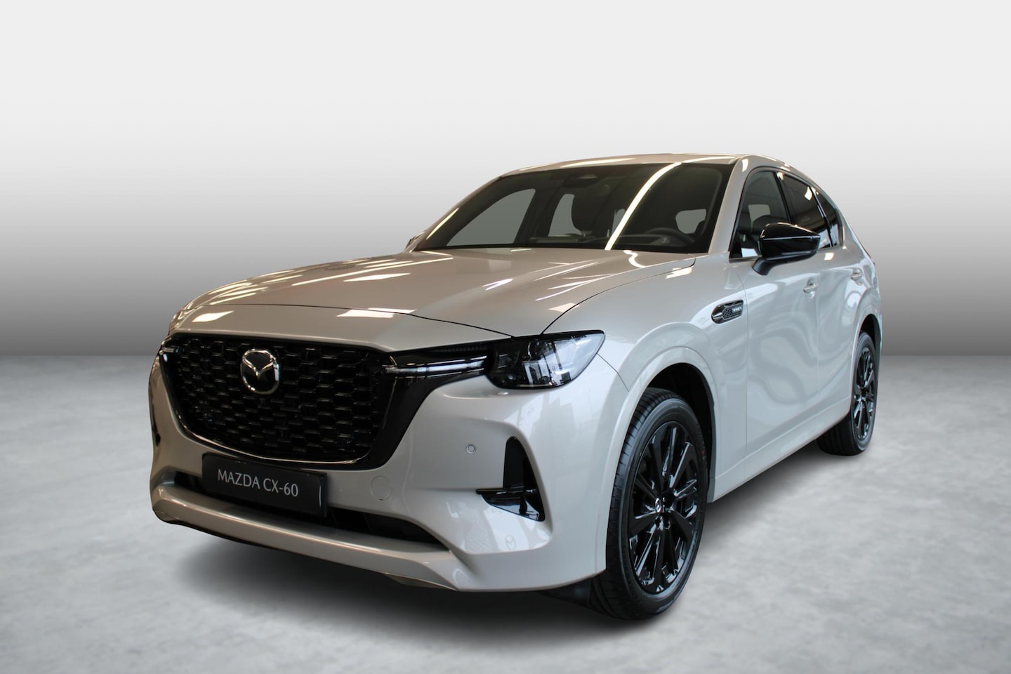 Mazda CX-60 - 2.5 e-SkyActiv PHEV Homura Business Edition 2.5 e-SkyActiv PHEV 327PK Homura Business Edition , Nieuwe Auto, 10 KM, Voorraadvoordeel € - AutoWereld.nl
