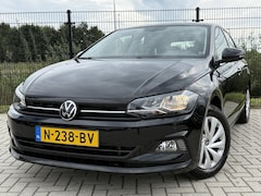 Volkswagen Polo - 1.0 TSI Comfortline | Carplay | PDC | Trekhaak| NAVI | Bluetooth |