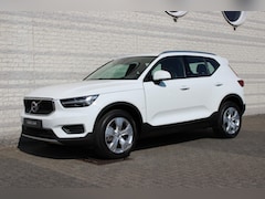 Volvo XC40 - T4 Automaat Momentum Pro | Bandenspanningscontrolesysteem | lederen/stof bekleding | Navig