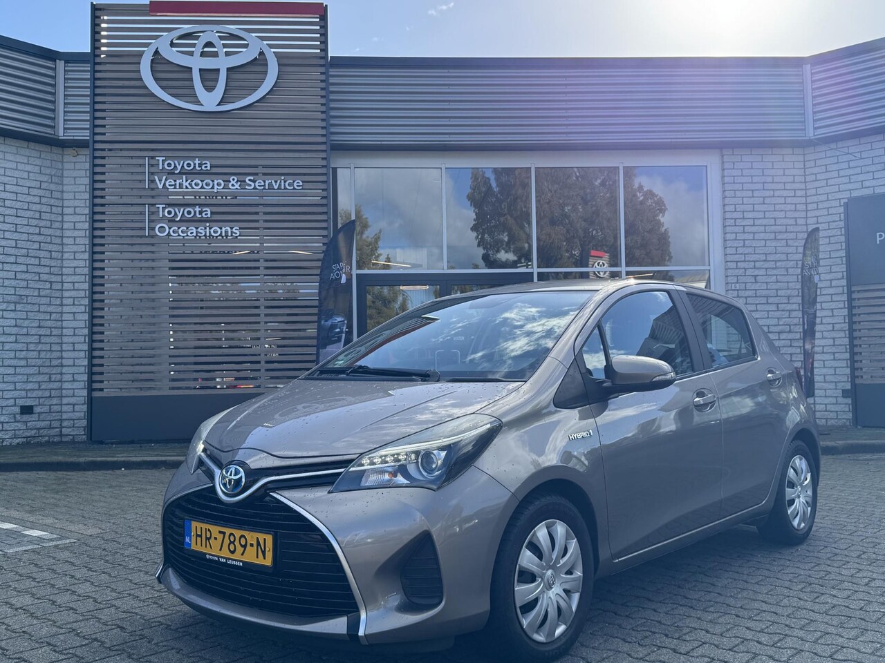 Toyota Yaris - 1.5 Hybrid ASPIRATION 4S-BANDEN NAVI CRUISE CLIMA CAMERA BLUETOOTH NL-AUTO DEALER ONDERHOU - AutoWereld.nl