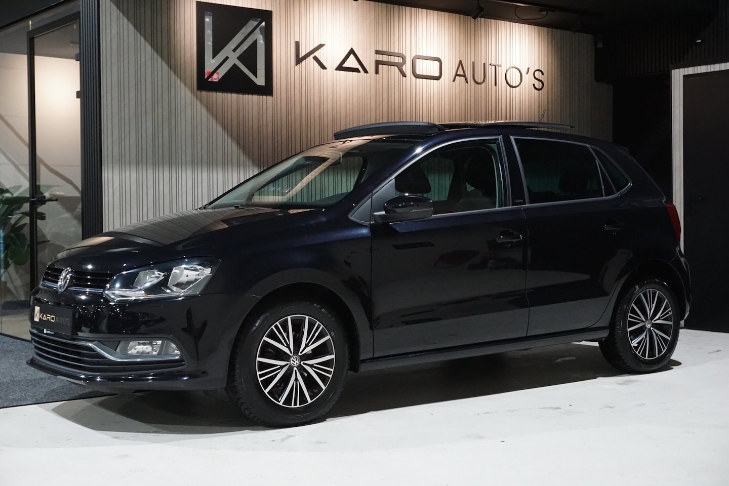 Volkswagen Polo - 1.2 TSI Allstar Pano Cruise Airco Pdc 1e Eig - AutoWereld.nl