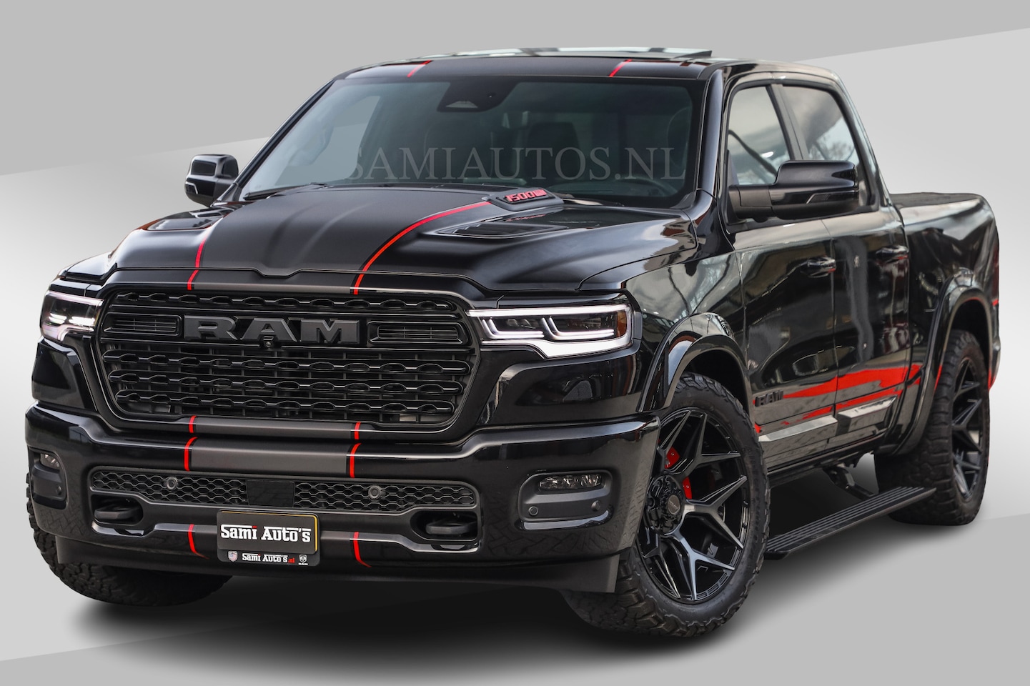 Dodge Ram Pick Up - LIMITED 5.7 V8 HEMI | €79950,- excl excl | MAXIMAAL UITGERUST | DUBBELE CABINE | 5 PERSOON - AutoWereld.nl