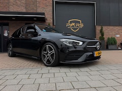 Mercedes-Benz CLA-klasse Shooting Brake - 200 Business Solution AMG Panorama Dak bom volle opties Zeer Nette