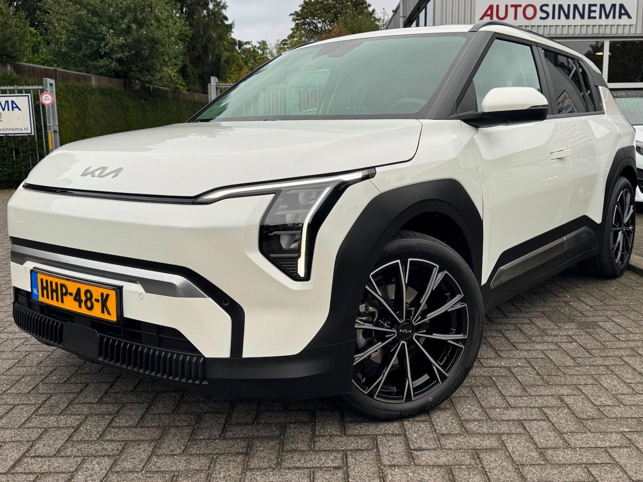Kia EV3 - Plus 81.4 kWh | 19" Velgen | 1e eigenaar | Stoelverwarming | Stuurverwarming | - AutoWereld.nl