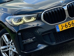 BMW X1 - SDrive18i Executive Edition Automaat - Black Sapphire - Panorama/Camera/Stoelverwarming