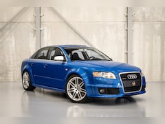 Audi RS4 - Sedan 4.2 V8 quattro | Sprintblau | RS stoelen | 1ste eigenaar | Dealer onderhouden | Navi