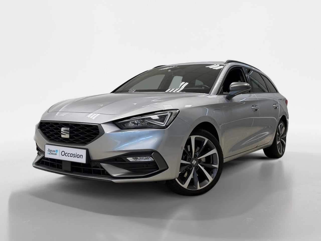SEAT Leon Sportstourer - 1.4 TSI | PHEV | FR | BUSINESS INTENSE | TREKHAAK | - AutoWereld.nl