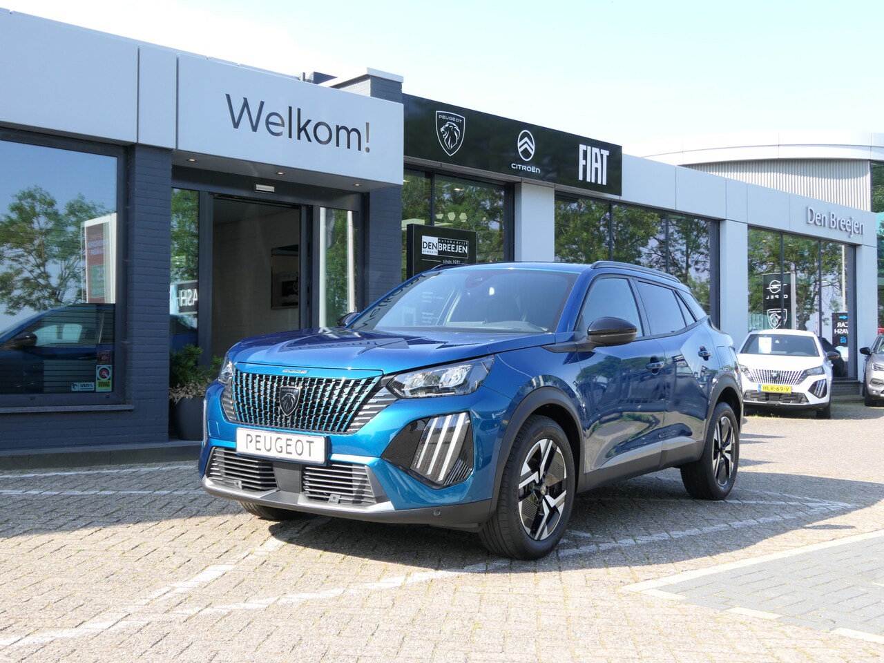 Peugeot 2008 - 1.2 PureTech 100 Allure | DAB | Apple carplay/Android auto - AutoWereld.nl