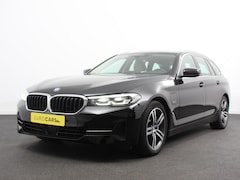BMW 5-serie Touring - 530e High Executive Automaat SoH 88% Trekhaak Leder Navigatie Camera Adaptive Cruise Contr