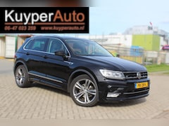 Volkswagen Tiguan - 2.0 TDI Highline R- line AUTOMAAT MULTIMEDIA SENSOREN ALCANTARA