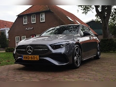 Mercedes-Benz A-klasse - 180 Star Edition AMG Line LIMITED Aut. | NIEUWSTAAT | Widescreen | Panorama | Camera | Sfe