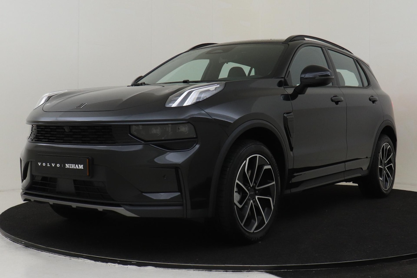 Lynk & Co 01 - 1.5 PHEV CORE -CARPLAY|ADAP.CRUISE|CAMERA|LED|STOEL/STUURVERW.|19"|SoH:100% - AutoWereld.nl