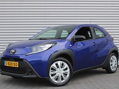 Toyota Aygo X - 1.0 VVT-i MT Play | All season 17" | Apple carplay/Android auto | Cruise | Airco | Camera