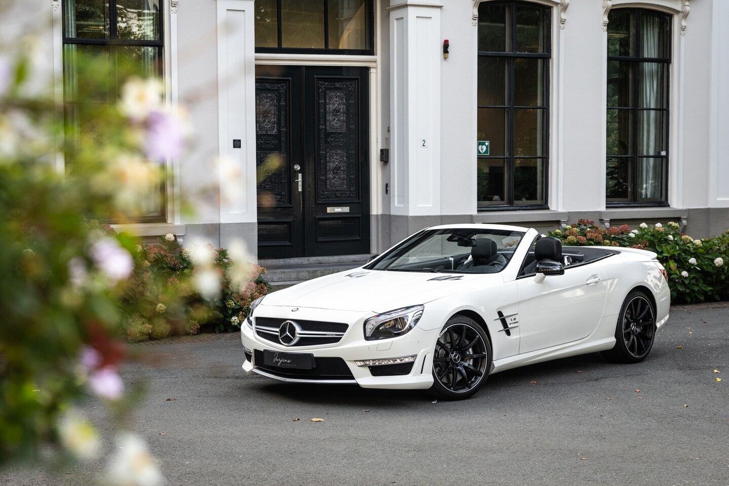 Mercedes-Benz SL-klasse Cabrio - 63 AMG (585pk) Designo IWC Magic Sky Lage KM Dealeronderhouden - AutoWereld.nl
