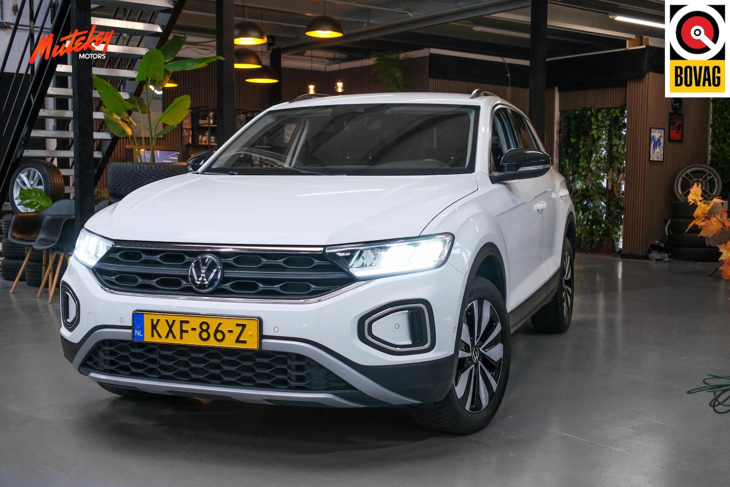 Volkswagen T-Roc - 1.0 TSI GOAL - AutoWereld.nl