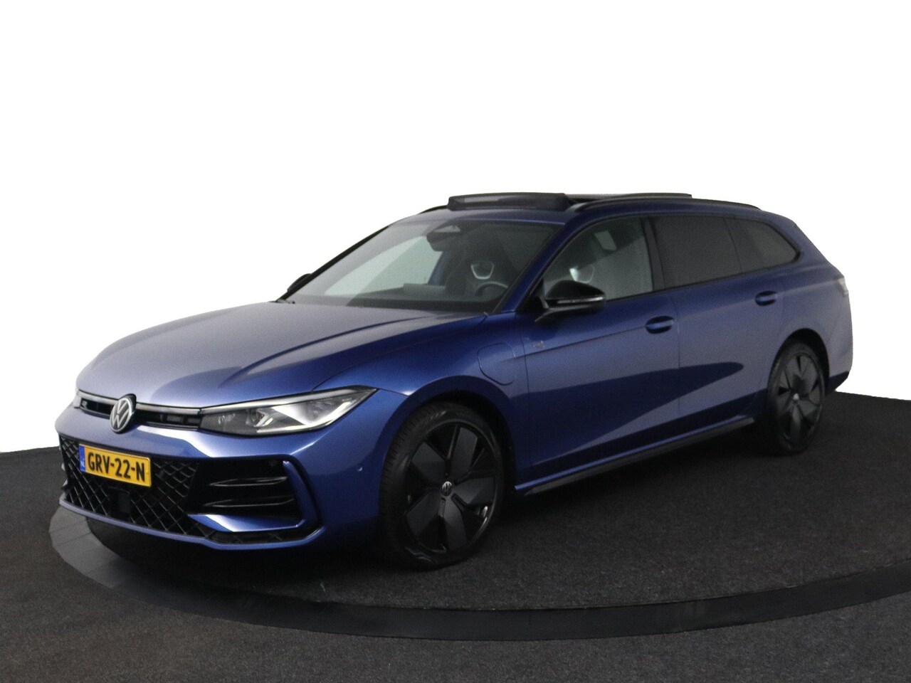Volkswagen Passat Variant - 1.5 eHybrid R-Line PHEV 204PK | HUD | Massage | ACC | Pano - AutoWereld.nl