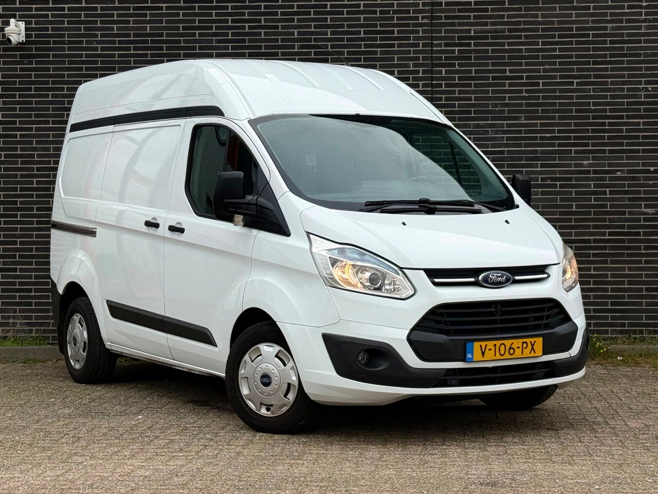 Ford Transit Custom - 290 2.2 TDCI L1H2 Trend Koelwagen, APK, Airco, Koeling! - AutoWereld.nl
