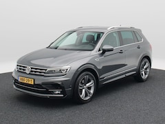 Volkswagen Tiguan - 1.5 TSi 150 Pk R-Line | Navigatie | Full LED | Trekhaak | Camera | 19 Inch | Head-Up | Ada