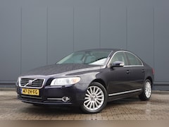 Volvo S80 - 3.2 Summum AUTOMAAT/LEDER/NAVI