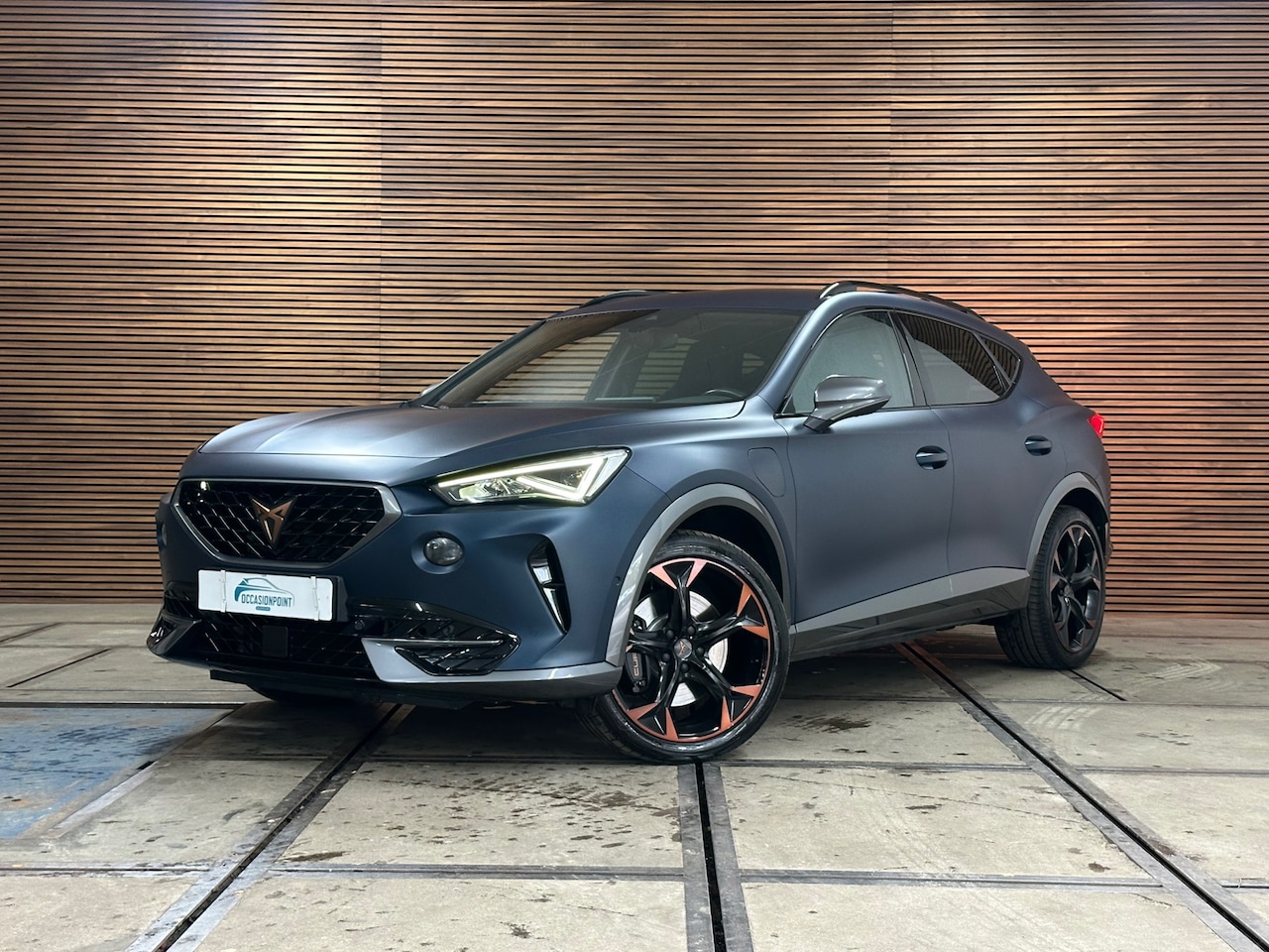 CUPRA Formentor - 1.4 e-Hybrid VZ Perf. 245 PK| Frozen Petrol Blue| Perf.Seats| Ambient+| Winterpack| Matrix - AutoWereld.nl