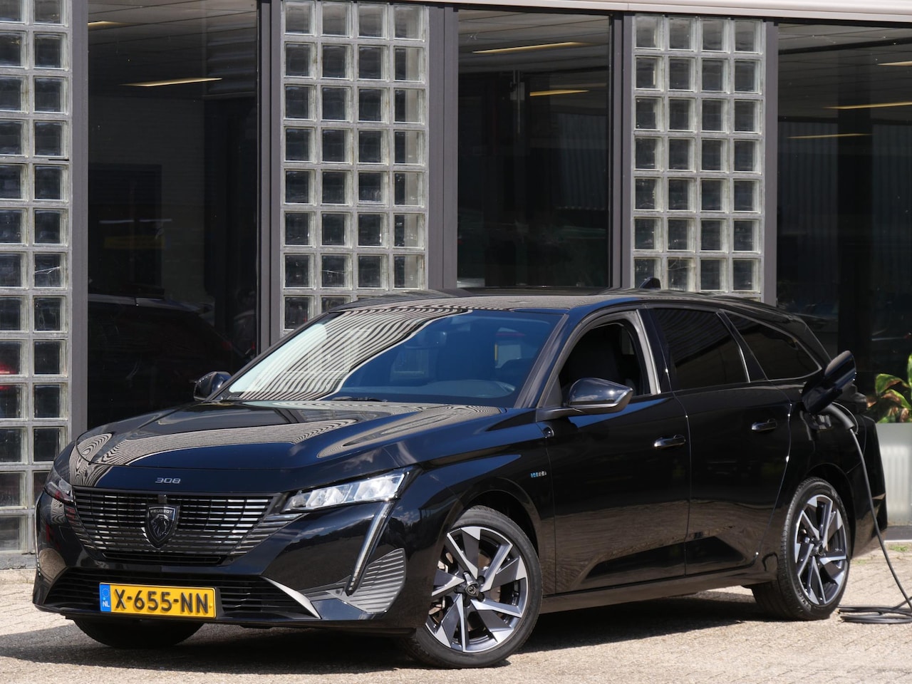 Peugeot 308 SW - 1.6 HYbrid ALLURE PACK BUSINESS/ NL AUTO 1STE EIGENAAR/ SOH 100% - AutoWereld.nl
