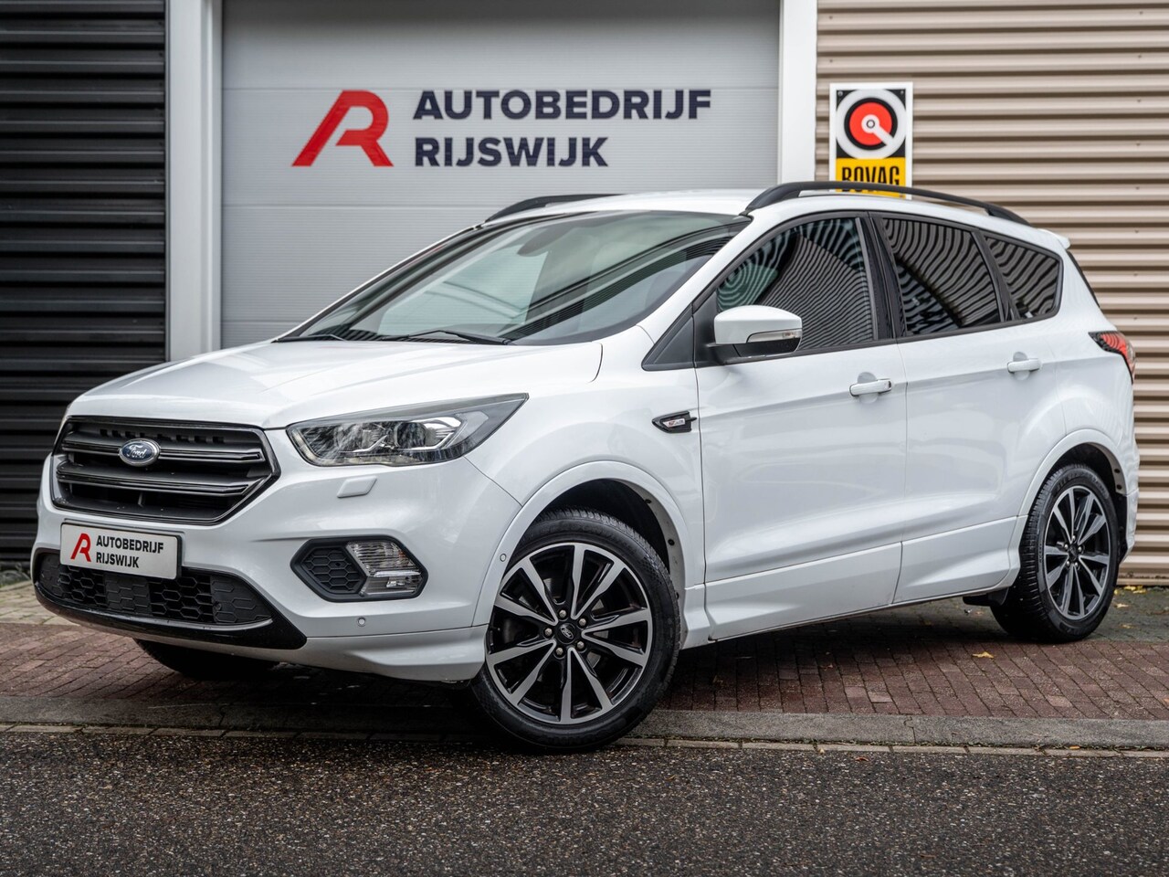 Ford Kuga - 1.5 EcoBoost ST Line Sony/Camera/AppleCarPlay - AutoWereld.nl