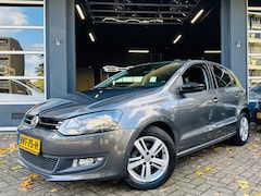 Volkswagen Polo - 1.4-16V Highline | *AUTOMAAT* | Airco | Stoelverwarming voor | NAVI