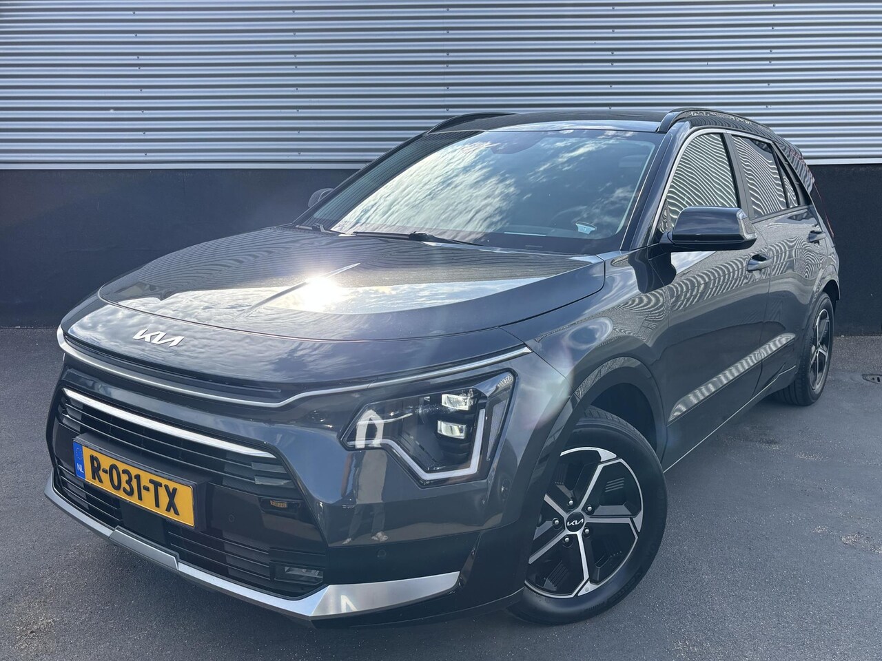 Kia Niro - 1.6 GDi Hybrid DynamicPlusLine Schuif/kanteldak, Trekhaak, Dodehoekdetectie, Stoel- & Stuu - AutoWereld.nl