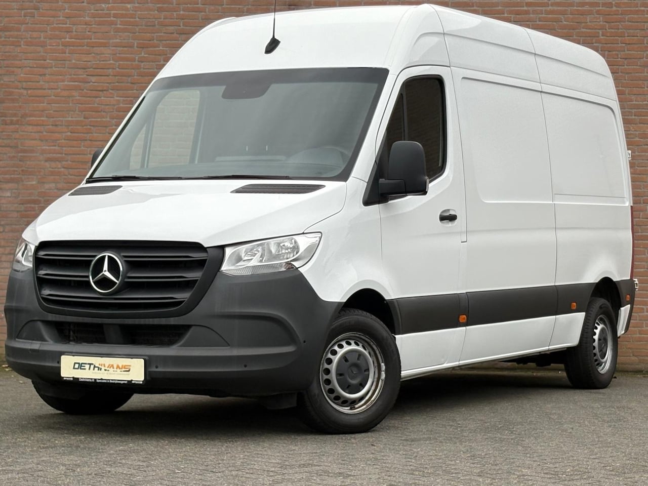 Mercedes-Benz Sprinter - 211CDI L2H2 / Cruisecontrol / Carplay / Euro6 - AutoWereld.nl