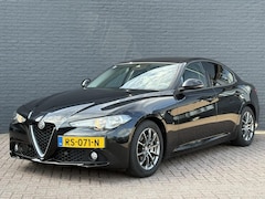 Alfa Romeo Giulia - 2.0T Super | Volledig Onderhouden | All Season Banden | Lane Assist | Dode Hoek Detectie |
