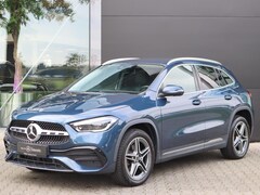 Mercedes-Benz GLA-Klasse - 250 e AMG Line l Trekhaak l Panoramadak l Keyless l Stoelverwarming l Memory