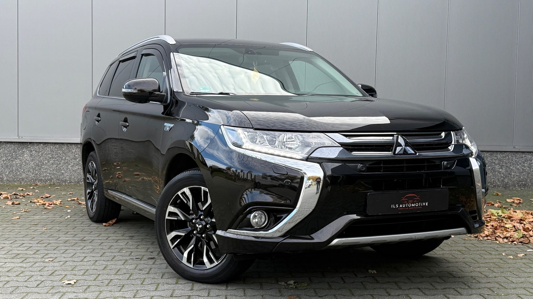 Mitsubishi Outlander - 2.0 PHEV Business Edition 2.0 PHEV Business Edition - AutoWereld.nl