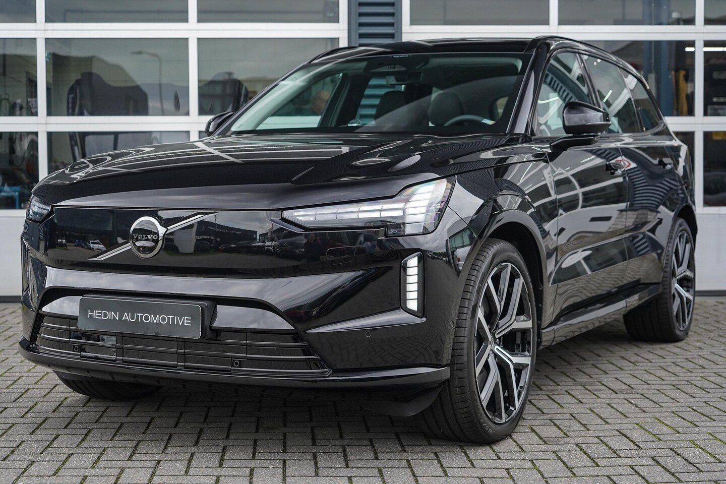 Volvo EX90 - Twin Motor Ultra 7p. 106 kWh | Bowers & Wilkins | Actieve Luchtvering | Stoelverwarming & - AutoWereld.nl
