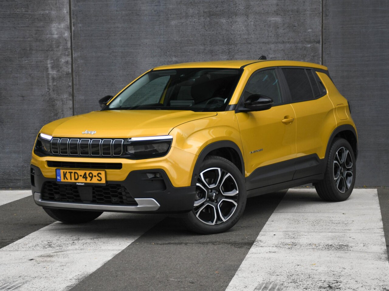 Jeep Avenger - Summit 1.2 e-Hybrid 110pk Automaat JBL | ELEK. ACHTERKLEP | ADAP. CRUISE | 18''LM | DODE H - AutoWereld.nl