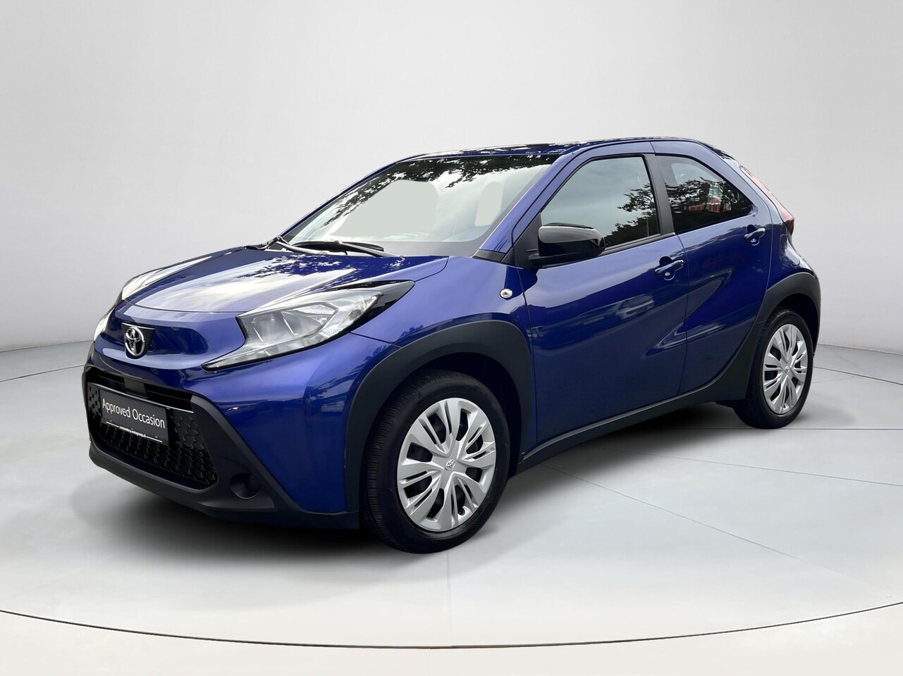 Toyota Aygo X - 1.0 VVT-i MT Play Toyota Aygo X 1.0 VVT-i MT play - AutoWereld.nl
