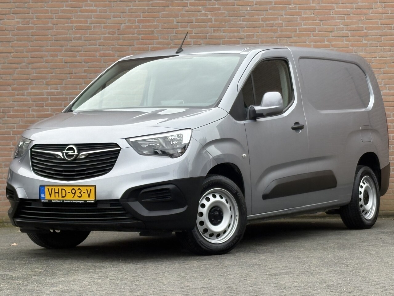 Opel Combo - 1.5D 102PK L2H1 Edition / Carplay / Cruisecontrol / Euro6 - AutoWereld.nl