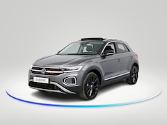 Volkswagen T-Roc - 1.5 TSI Style 150 pk Automaat (DSG) | Navigatie | Panoramadak | Parkeersensoren (Park assi