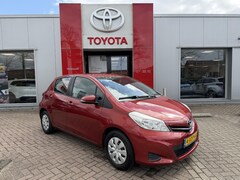 Toyota Yaris - 1.0 VVT-i Now | All-wheather banden | Dealer onderhouden
