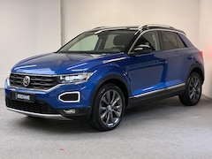 Volkswagen T-Roc - 1.5 TSI Style | TREKHAAK | CARPLAY | CAMERA |