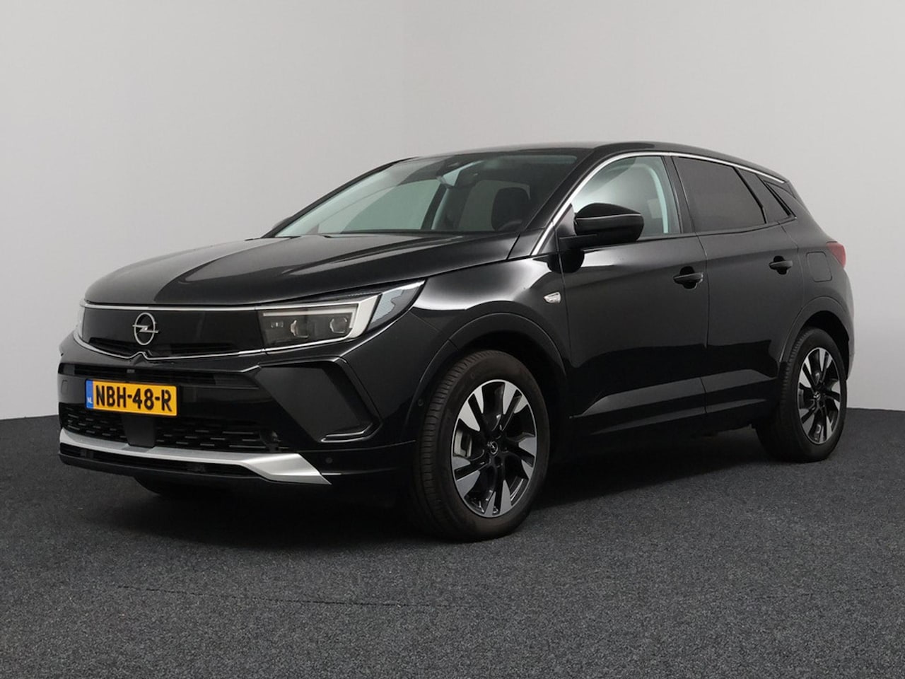 Opel Grandland - 1.6 Turbo Plug-In Hybrid | SoH 98,6% | 8km!| Navigatie | Camera! - AutoWereld.nl