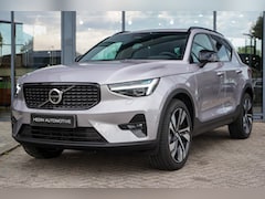 Volvo XC40 - 2.0 B4 Plus Dark | Panoramadak Elektrisch | Power Seats Elektrisch | Trekhaak Elektrisch |
