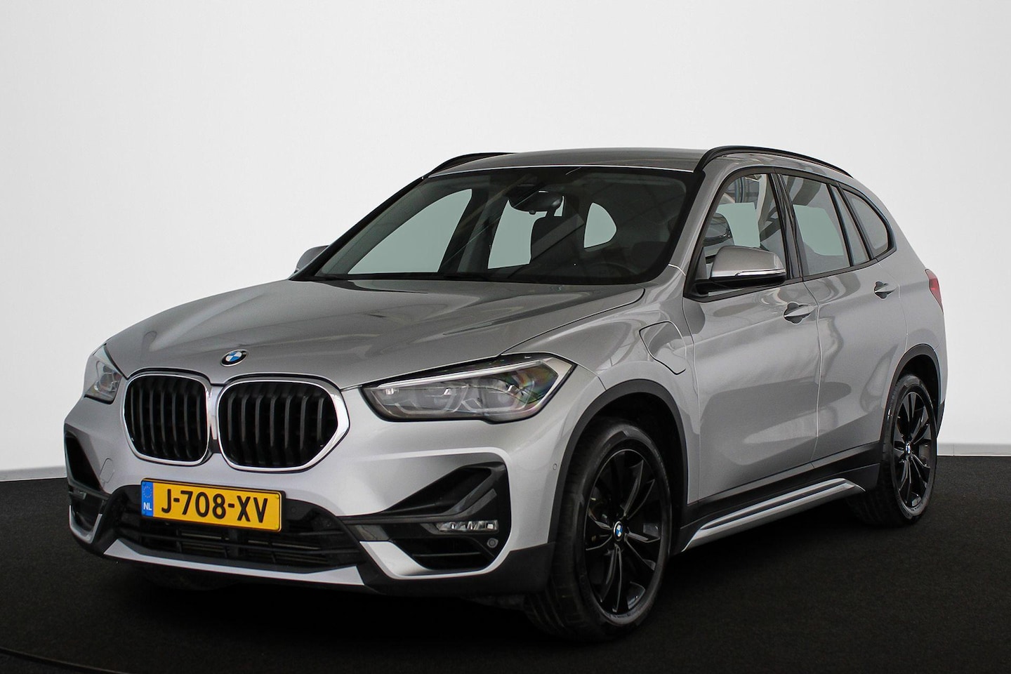 BMW X1 - xDrive25e Executive Sport Line Trekhaak Harman Kardon Memory - AutoWereld.nl