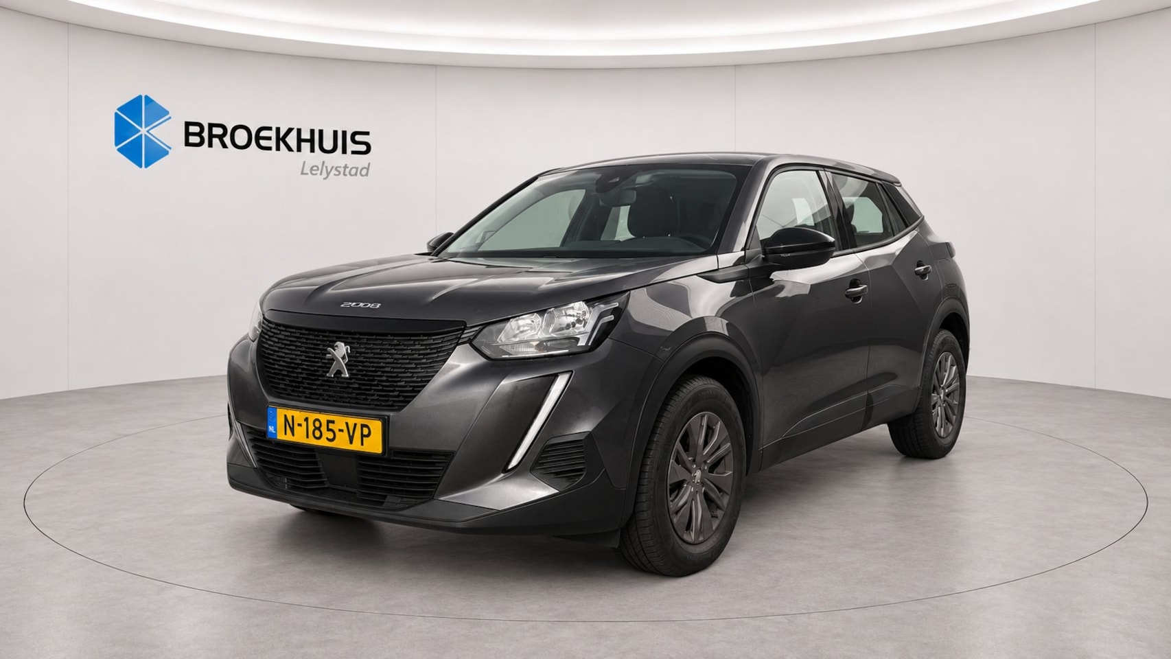 Peugeot 2008 - 1.2 PURETECH 100PK ACTIVE PACK / NAVI / CLIMA / LED / PDC / 16" LMV / TREKHAAK / BLUETOOTH - AutoWereld.nl