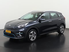 Kia e-Niro - DynamicLine 64 kWh | SOH 97% | Trekhaak | Zondag Open