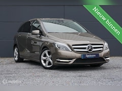 Mercedes-Benz B-klasse - B180 Ambition Navi Leder Xenon PDC Cruise