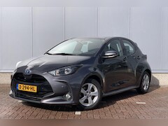 Toyota Yaris - 1.5 Hybrid Active / Parkeersensoren voor / Camera / Geupgrade Audio Systeem / DAB /