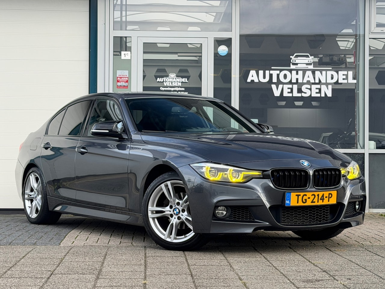 BMW 3-serie - 318i Edition M Sport Shadow Executive/Digital/Gele DRL - AutoWereld.nl