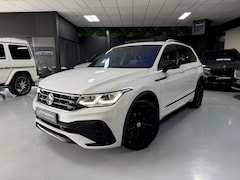 Volkswagen Tiguan - 1.5 TSI R-Line PANO HUD LANE ACC