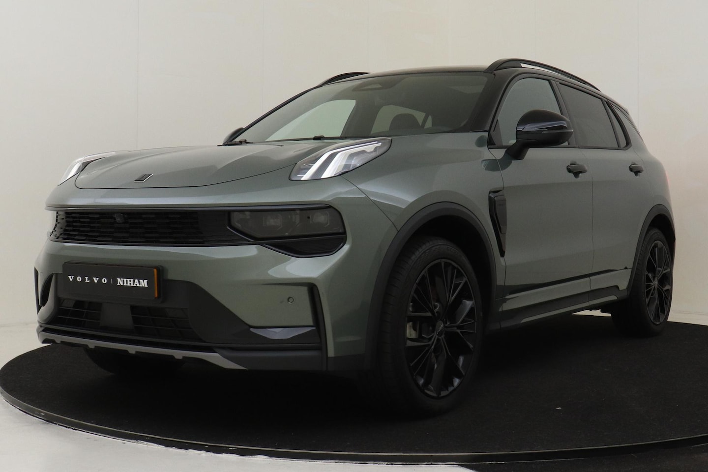 Lynk & Co 01 - 1.5 PHEV MORE -PANO.DAK|HARMAN.INFINITY|ELEK.STOEL|360°CAM|LEDER|TREKHAAK|20" - AutoWereld.nl