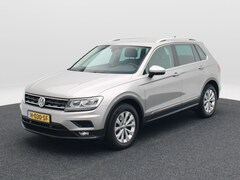 Volkswagen Tiguan - 1.5 TSi 130 Pk Comfortline Business | Adaptive Cruise | Stoelverwarming | Trekhaak | Clima